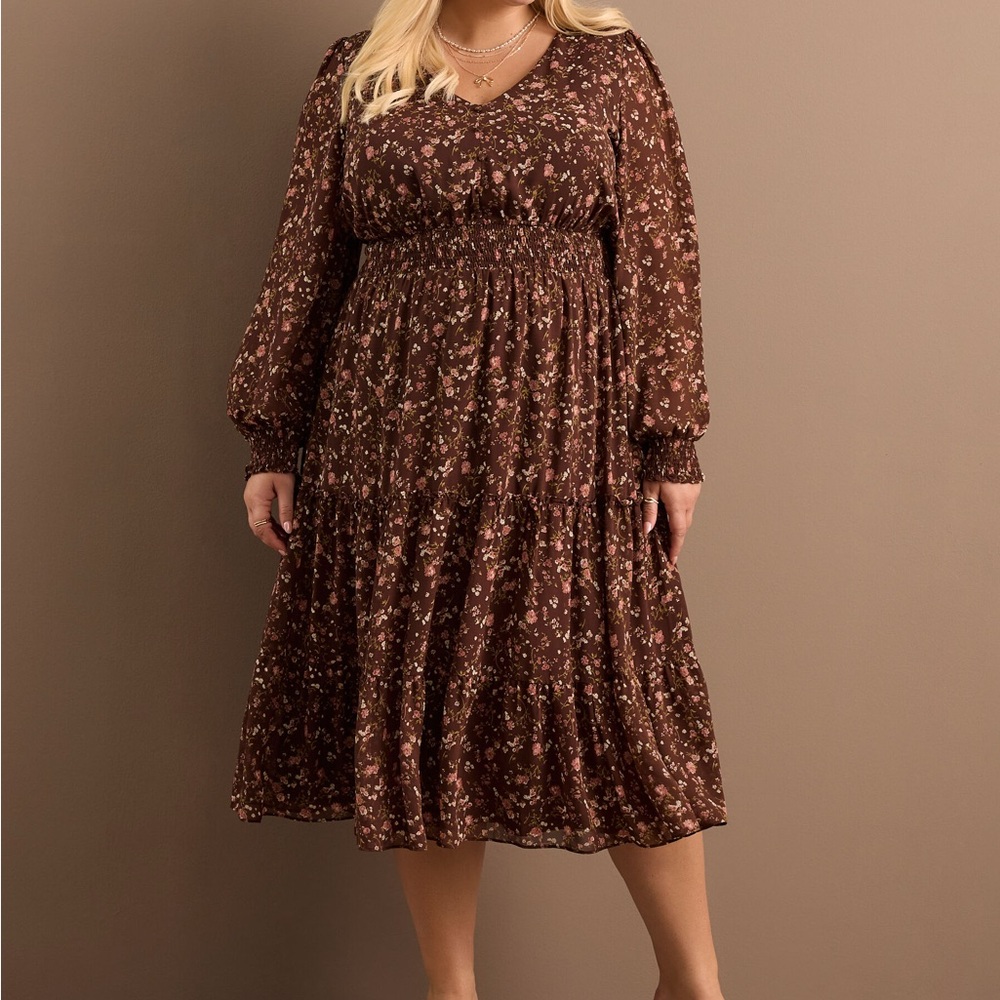 Arula Julia Floral Midi Dress
